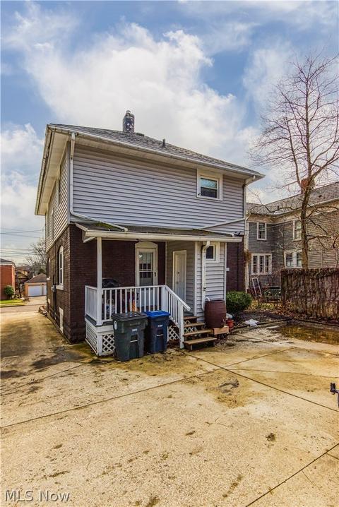 69 Mull Ave, Akron, OH 44313 photo 7