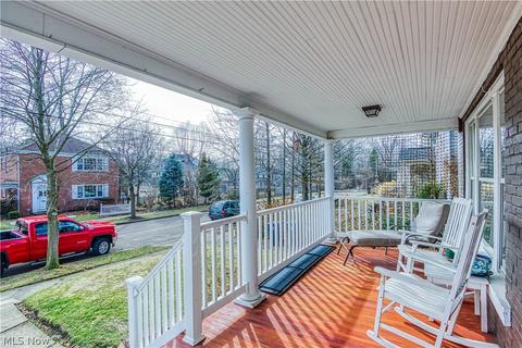 69 Mull Ave, Akron, OH 44313 photo 5