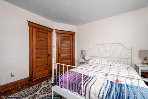 69 Mull Ave, Akron, OH 44313 photo 23