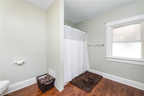 69 Mull Ave, Akron, OH 44313 photo 26