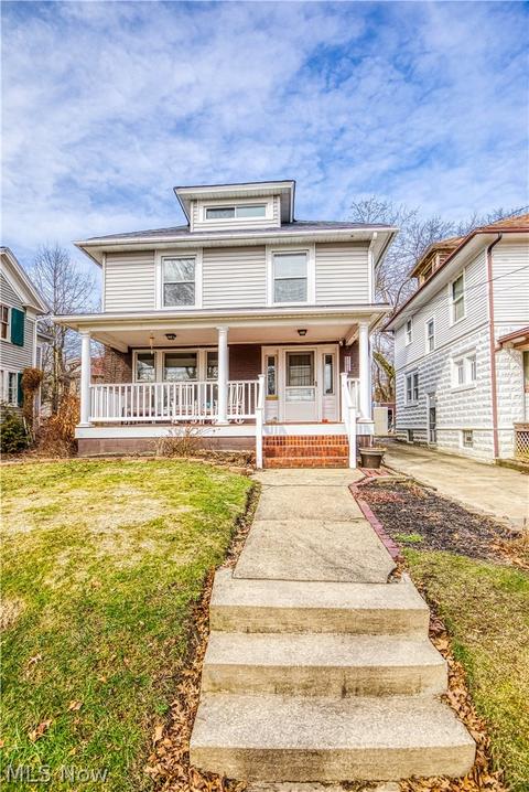 69 Mull Ave, Akron, OH 44313 photo 2