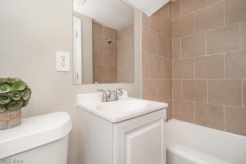 2500 E 31st St, Lorain, OH 44055 photo 17