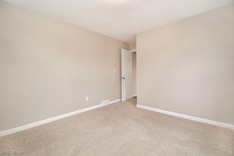 2500 E 31st St, Lorain, OH 44055 photo 8