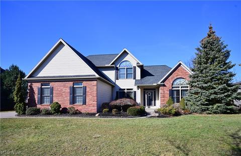 1099 Arrowhead Dr, Vermilion, OH 44089 photo 1
