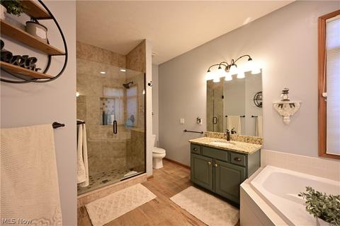1099 Arrowhead Dr, Vermilion, OH 44089 photo 23