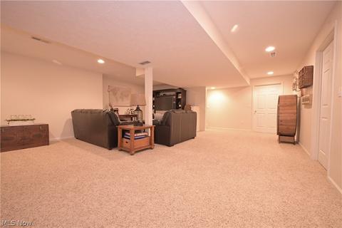 1099 Arrowhead Dr, Vermilion, OH 44089 photo 29
