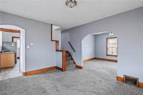 1339 Vane Ave, Akron, OH 44310 photo 6