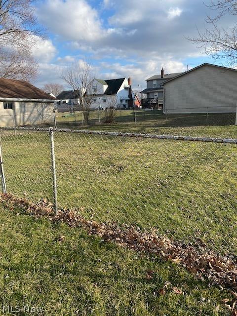 518 Elm St, Struthers, OH 44471 photo 5