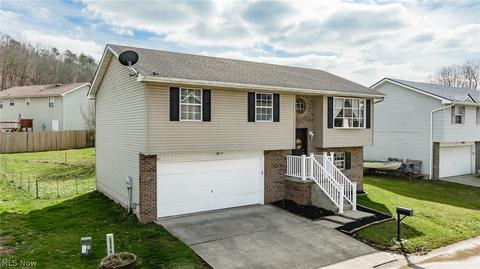 183 Berry Hills Dr, Winfield, WV 25213 photo 1