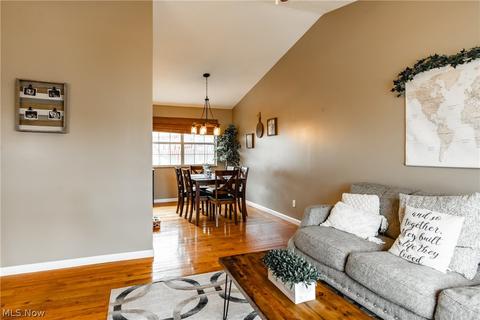 183 Berry Hills Dr, Winfield, WV 25213 photo 6