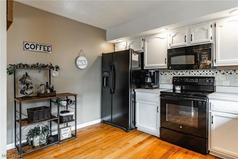 183 Berry Hills Dr, Winfield, WV 25213 photo 9