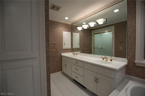 320 E 14th St, Dover, OH 44622 photo 18