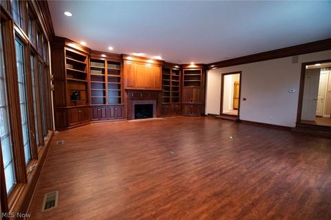 320 E 14th St, Dover, OH 44622 photo 12