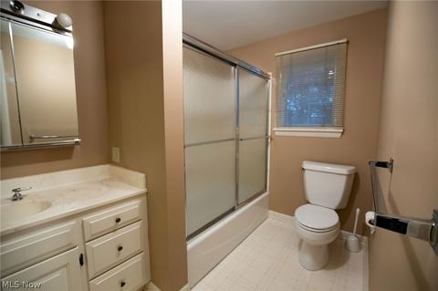 320 E 14th St, Dover, OH 44622 photo 16