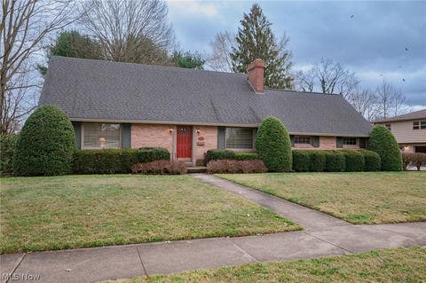 320 E 14th St, Dover, OH 44622 photo 1