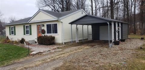 9887 Blanton Dr, Windham, OH 44288 photo 2