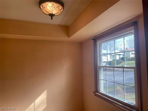 6399 State Rd, Parma, OH 44134 photo 9