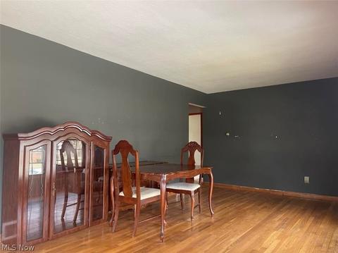 6399 State Rd, Parma, OH 44134 photo 4