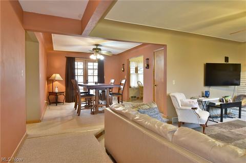 1936 Sequoya Dr, Youngstown, OH 44514 photo 5