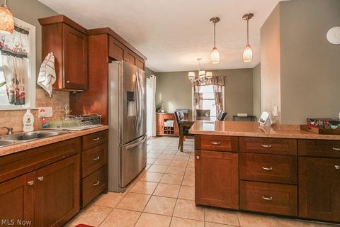 1903 Lorimer Dr, Parma, OH 44134 photo 16