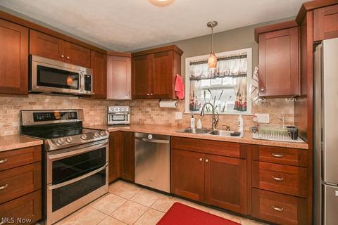 1903 Lorimer Dr, Parma, OH 44134 photo 13