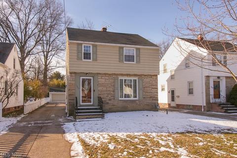 1903 Lorimer Dr, Parma, OH 44134 photo 2