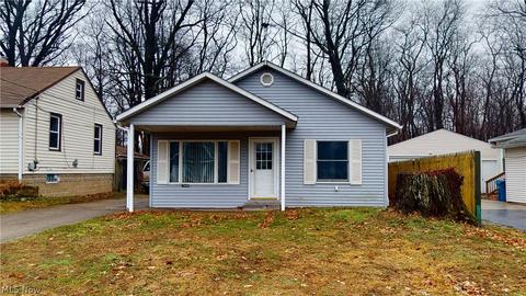 7640 Manor Dr, Mentor On The Lake, OH 44060 photo 1