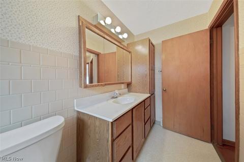 3237 Ridgewood Ave, Ashtabula, OH 44004 photo 14