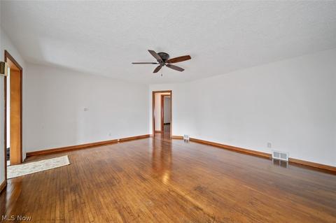 3237 Ridgewood Ave, Ashtabula, OH 44004 photo 9