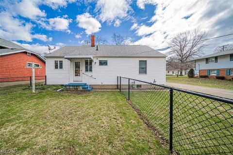3237 Ridgewood Ave, Ashtabula, OH 44004 photo 6