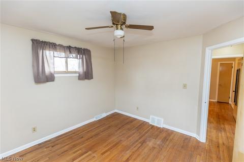 11275 Ronald Dr, Parma, OH 44130 photo 13