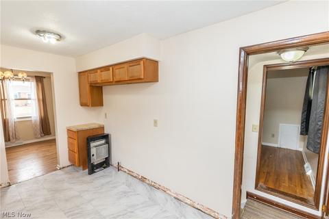 11275 Ronald Dr, Parma, OH 44130 photo 10