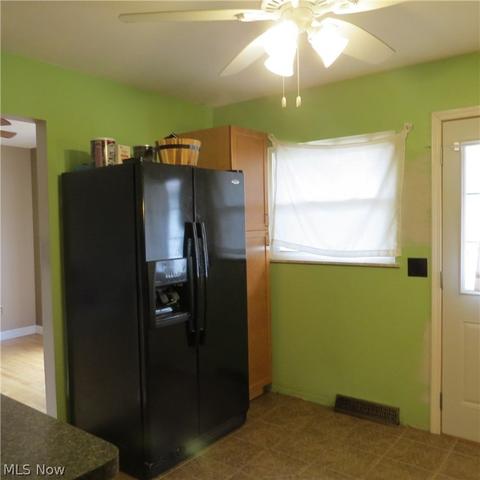 42864 Galaxy Dr, Elyria, OH 44035 photo 3