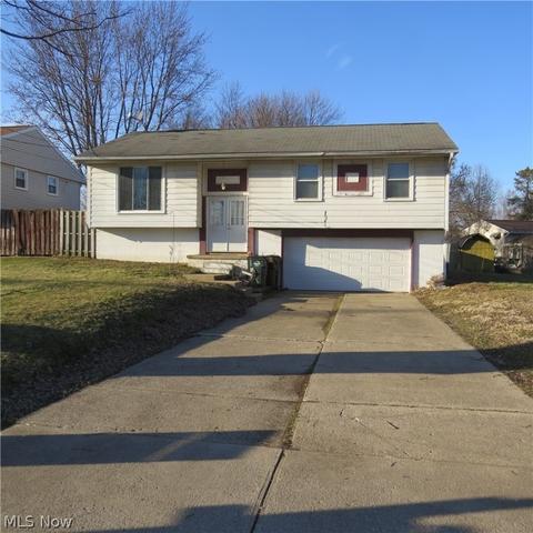 42864 Galaxy Dr, Elyria, OH 44035 photo 1