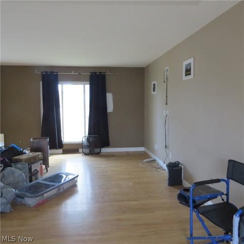 42864 Galaxy Dr, Elyria, OH 44035 photo 2