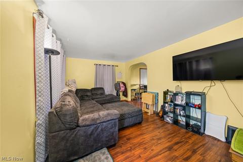 2522 Nicholas Pl NW, Canton, OH 44708 photo 2