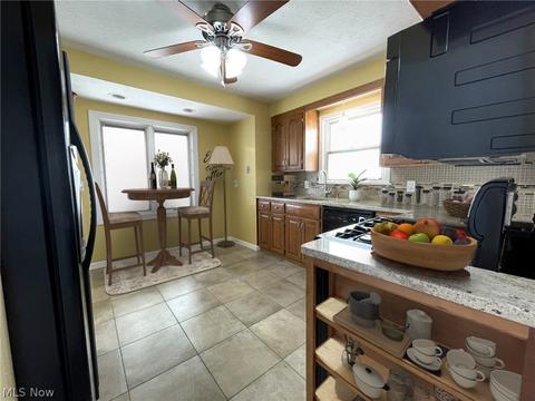 1806 Maple St, Wickliffe, OH 44092 photo 11