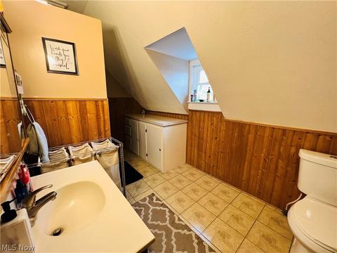 407 Dale Ave, Willard, OH 44890 photo 17
