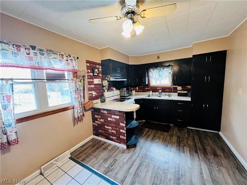 407 Dale Ave, Willard, OH 44890 photo 8