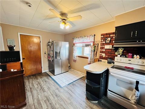 407 Dale Ave, Willard, OH 44890 photo 9