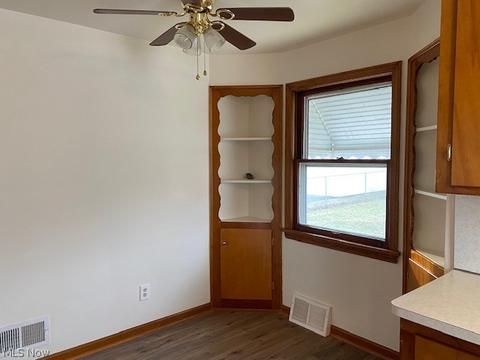 29338 Park St, Wickliffe, OH 44092 photo 2