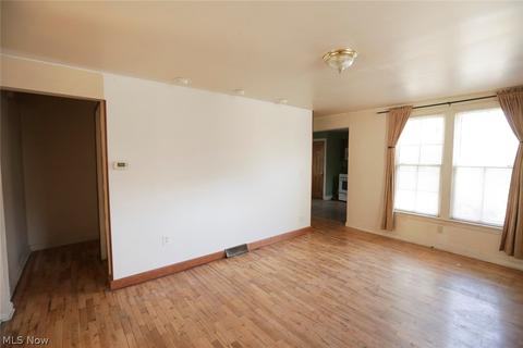 94 E Lorain St, Oberlin, OH 44074 photo 5