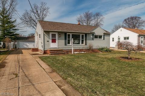 3838 Harvard Dr, Willoughby, OH 44094 photo 2