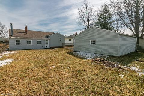 3838 Harvard Dr, Willoughby, OH 44094 photo 8