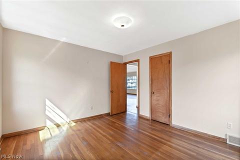 237 Yale Ave, Elyria, OH 44035 photo 16