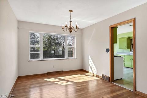 237 Yale Ave, Elyria, OH 44035 photo 10