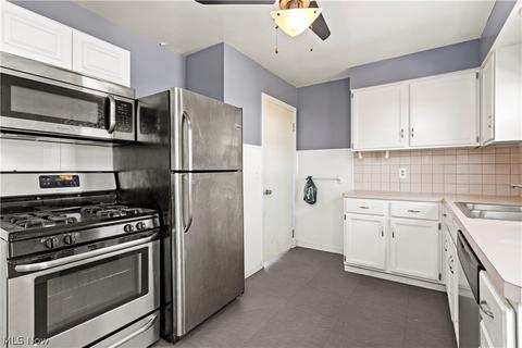 258 Hilliard Rd, Elyria, OH 44035 photo 8