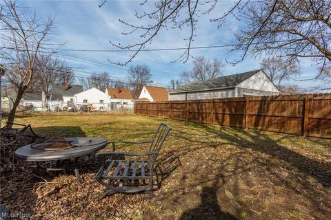 258 Hilliard Rd, Elyria, OH 44035 photo 3