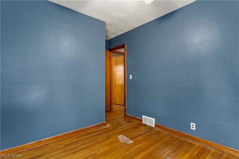 258 Hilliard Rd, Elyria, OH 44035 photo 17