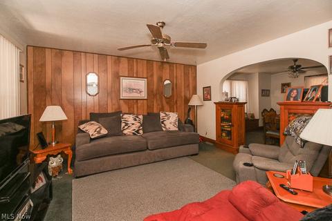 1775 E 36th St, Lorain, OH 44055 photo 3
